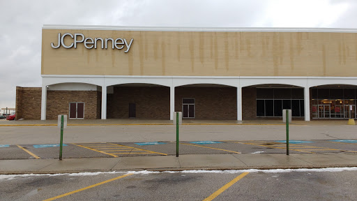 Shopping Mall «Chapel Hill Mall», reviews and photos, 2000 Brittain Rd, Akron, OH 44310, USA