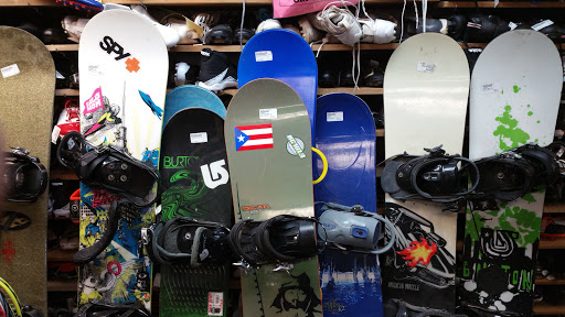 Sporting Goods Store «Play It Again Sports», reviews and photos, 15 S Main St, West Hartford, CT 06107, USA