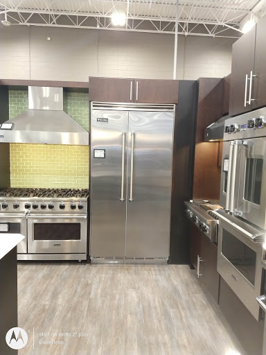 Electronics Store «Best Buy», reviews and photos, 32320 John R Rd, Madison Heights, MI 48071, USA