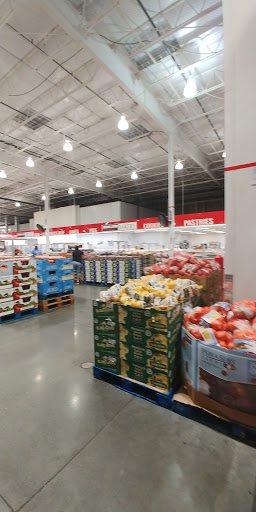 Warehouse store «Costco Wholesale», reviews and photos, 10088 Gulf Center Dr, Fort Myers, FL 33913, USA