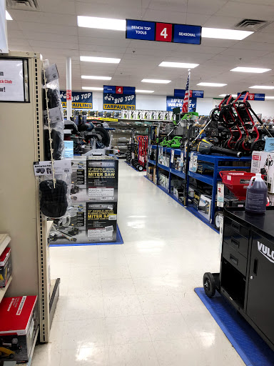 Hardware Store «Harbor Freight Tools», reviews and photos, 509 Lone Oak Rd, Paducah, KY 42003, USA