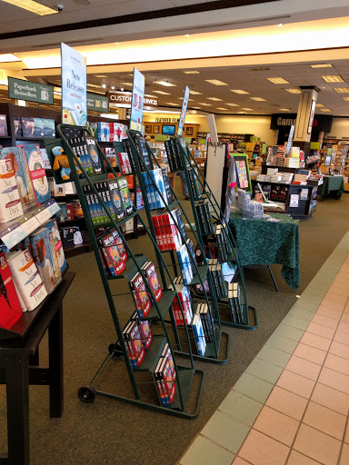 Book Store «Barnes & Noble», reviews and photos, 960 S Colorado Blvd, Glendale, CO 80246, USA