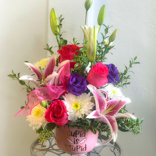 Florist «Open Air Designs - Florist | Wedding Planning | Gifts», reviews and photos, 607 N Myrtle Ave, Clearwater, FL 33755, USA