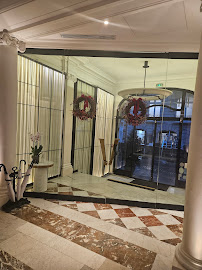 Extérieur du Restaurant Hôtel Vernet, Champs - Élysées à Paris - n°7