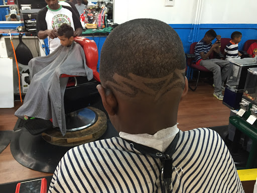 Barber Shop «SpotLight Barber Shop», reviews and photos, 2673 N Buffum St, Milwaukee, WI 53212, USA