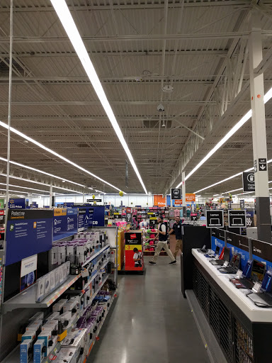 Discount Store «Walmart», reviews and photos, 2140 Bloomingdale Ave, Valrico, FL 33596, USA