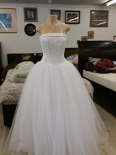 Thrift Store «JUNK 4 UR TRUNK THRIFT STORE», reviews and photos, 5494 New Jesup Hwy, Brunswick, GA 31523, USA