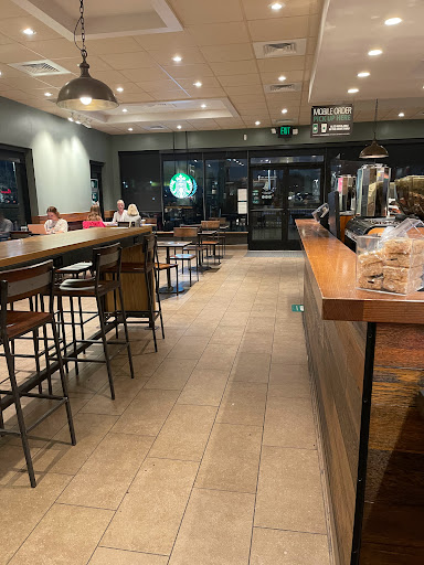 Coffee Shop «Starbucks», reviews and photos, 2034 N Highland Ave, Jackson, TN 38305, USA