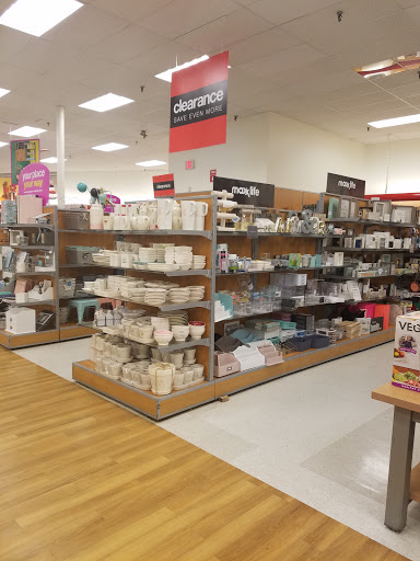 Department Store «T.J. Maxx», reviews and photos, 239 Memorial Ave, West Springfield, MA 01089, USA