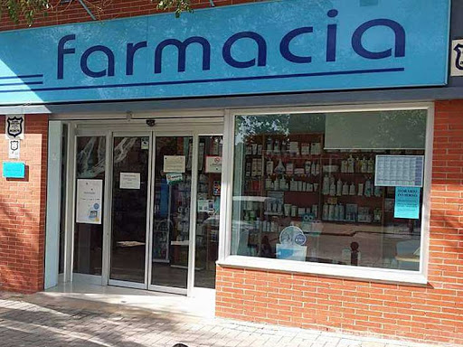 Información y opiniones sobre Farmacia Cerezuela Rodriguez de Sevilla