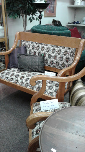 Thrift Store «Topeka Rescue Mission Thrift Store», reviews and photos, 1312 N Kansas Ave, Topeka, KS 66608, USA