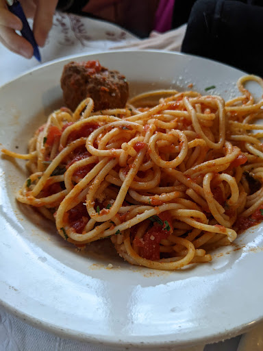 Wine Store «Village Wine Cellars», reviews and photos, 48 E Mulberry St, Lebanon, OH 45036, USA