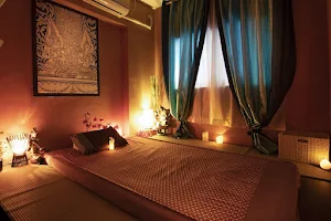 ERAWAN - ASAKUSA Temple Thai Traditional Massage & Bodywork (エラワンタイ古式マッサージー浅草) image