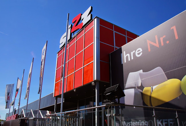 Sizz - Sofa, Tisch & Stuhl - Möbelgeschäft