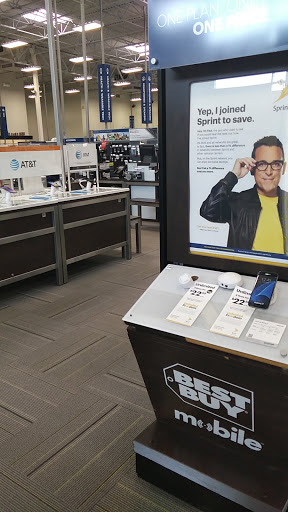 Electronics Store «Best Buy», reviews and photos, 200 Mall Cir Dr, Monroeville, PA 15146, USA