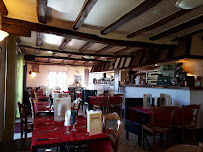 Atmosphère du Restaurant italien Pizzarelli à Chaufour-lès-Bonnières - n°12