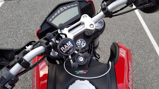 Motorcycle Parts Store «Cycle Gear», reviews and photos, 2052 Lincoln Hwy, Edison, NJ 08817, USA