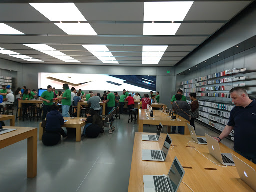 Computer Store «Apple Arden Fair», reviews and photos, 1689 Arden Way, Sacramento, CA 95815, USA