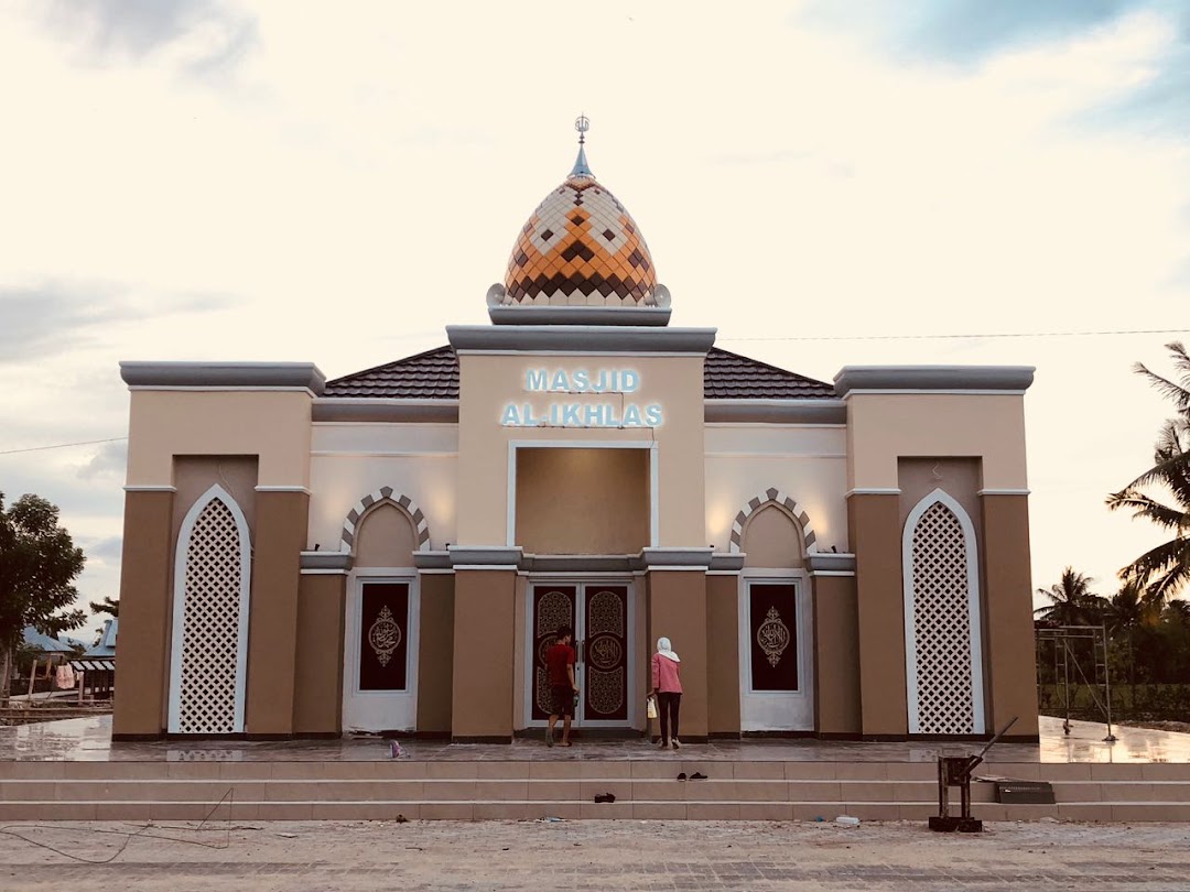 Masjid Al-Ikhlas Tenggela Gorontalo