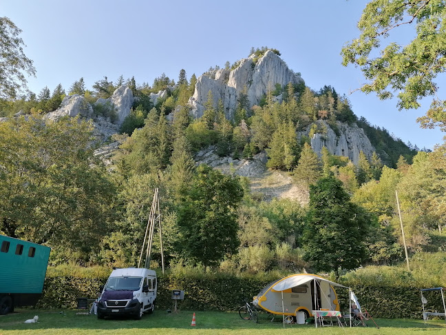 Camping, terrain de du Val-de- Travers - La Chaux-de-Fonds