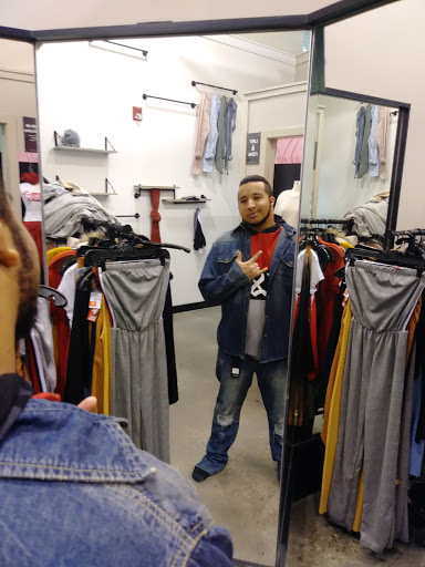 Clothing Store «rue21», reviews and photos, 10210 Factory Shop Blvd, Gulfport, MS 39503, USA