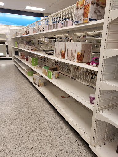 Clothing Store «Ross Dress for Less», reviews and photos, 1125 Woodruff Rd, Greenville, SC 29607, USA