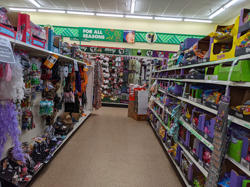 Dollar Store «Dollar Tree», reviews and photos, 13960 Seal Beach Blvd, Seal Beach, CA 90740, USA
