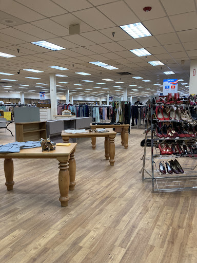 Thrift Store «Amvets Thrift Center», reviews and photos, 400 W Jefferson Rd, Rochester, NY 14623, USA