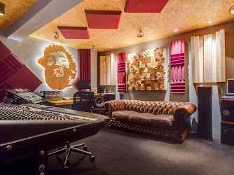 Mooie Jongens | Recording Studio