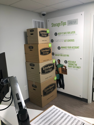 Storage Facility «Extra Space Storage», reviews and photos, 501 Cheesequake Rd, Parlin, NJ 08859, USA