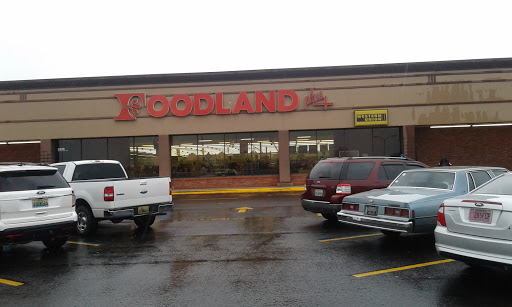 Grocery Store «Foodland Plus», reviews and photos, 3413 Woodward Ave, Muscle Shoals, AL 35661, USA