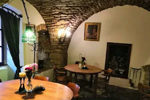 Restaurace Na Hradbách image