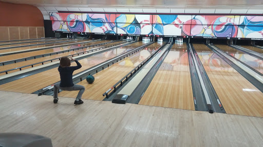 Bowling Alley «Bowlerama Lanes», reviews and photos, 1313 E Diehl Ave, Des Moines, IA 50315, USA