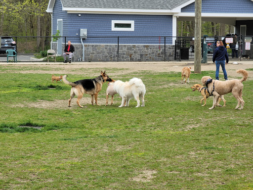 Dog Park «Dog Park», reviews and photos, 1001 W River St, Milford, CT 06461, USA