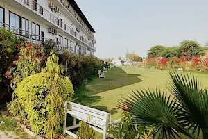 Pakistan Club Inn Hotel image