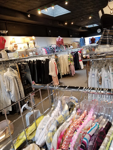 Thrift Store «Goodwill Second Debut Carytown», reviews and photos