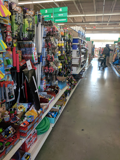 Dollar Store «Dollar Tree», reviews and photos, 806 Pelham Pkwy #4, Pelham, NY 10803, USA