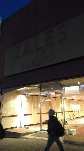 Jewelry Store «Zales - The Diamond Store», reviews and photos, 254 E Fordham Rd, Bronx, NY 10458, USA