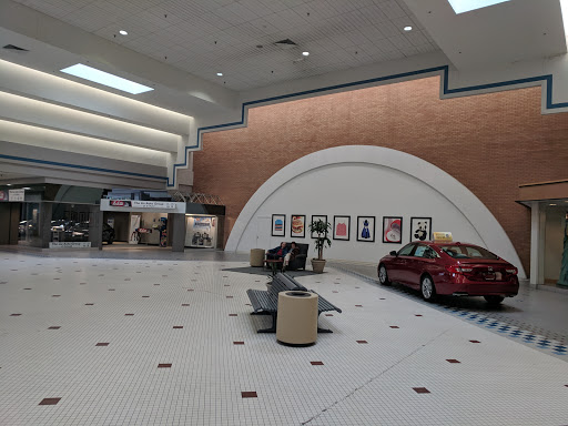 Shopping Mall «Enfield Square», reviews and photos, 90 Elm St, Enfield, CT 06082, USA