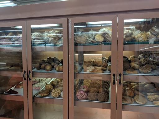 Supermarket «Food World», reviews and photos, 401 E Lakewood Ave, Durham, NC 27707, USA