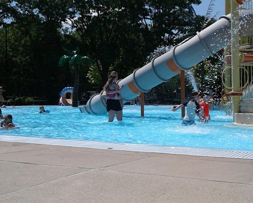 Water Park «Itasca Caribbean Water Park», reviews and photos, 100 Catalpa Ave, Itasca, IL 60143, USA