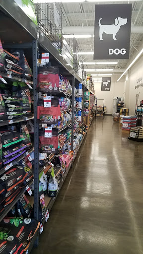 Pet Supply Store «Pet Supplies Plus», reviews and photos, 1970 Portage Trail, Cuyahoga Falls, OH 44223, USA