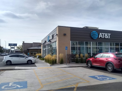 Shopping Mall «Sugar House Shopping Center», reviews and photos, 2274 S 1300 E, Salt Lake City, UT 84106, USA