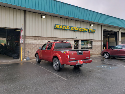 Tire Shop «Mavis Discount Tire», reviews and photos, 109 Turtle Walk Ln, Bartonsville, PA 18321, USA