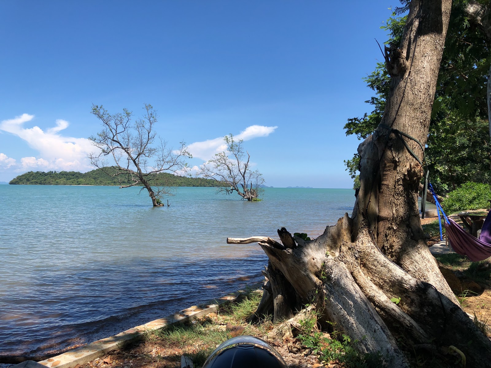 Fotografie cu Redrock Lanta Beach zonele de facilități