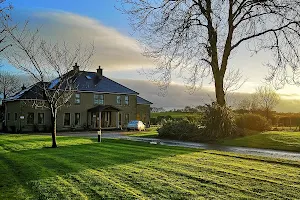 Springwell Manor image