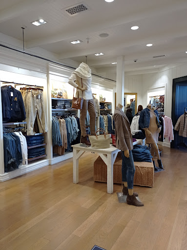 Clothing Store «Polo Ralph Lauren Factory Store», reviews and photos, 8200 Vineland Ave #500, Orlando, FL 32821, USA