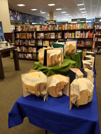 Book Store «Barnes & Noble», reviews and photos, 1001 Barnes Crossing Rd #104, Tupelo, MS 38804, USA