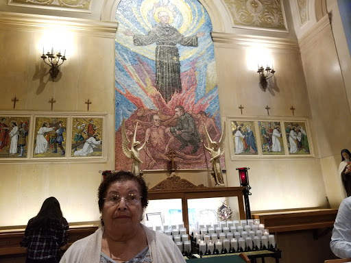 Gift Shop «Marytown Gift Shop», reviews and photos, 1600 W Park Ave, Libertyville, IL 60048, USA