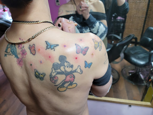 Tattoo Shop «Fess Graphics & Sons/ Pink Ink Tattoo Shop», reviews and photos, 4897 S Archer Ave, Chicago, IL 60632, USA